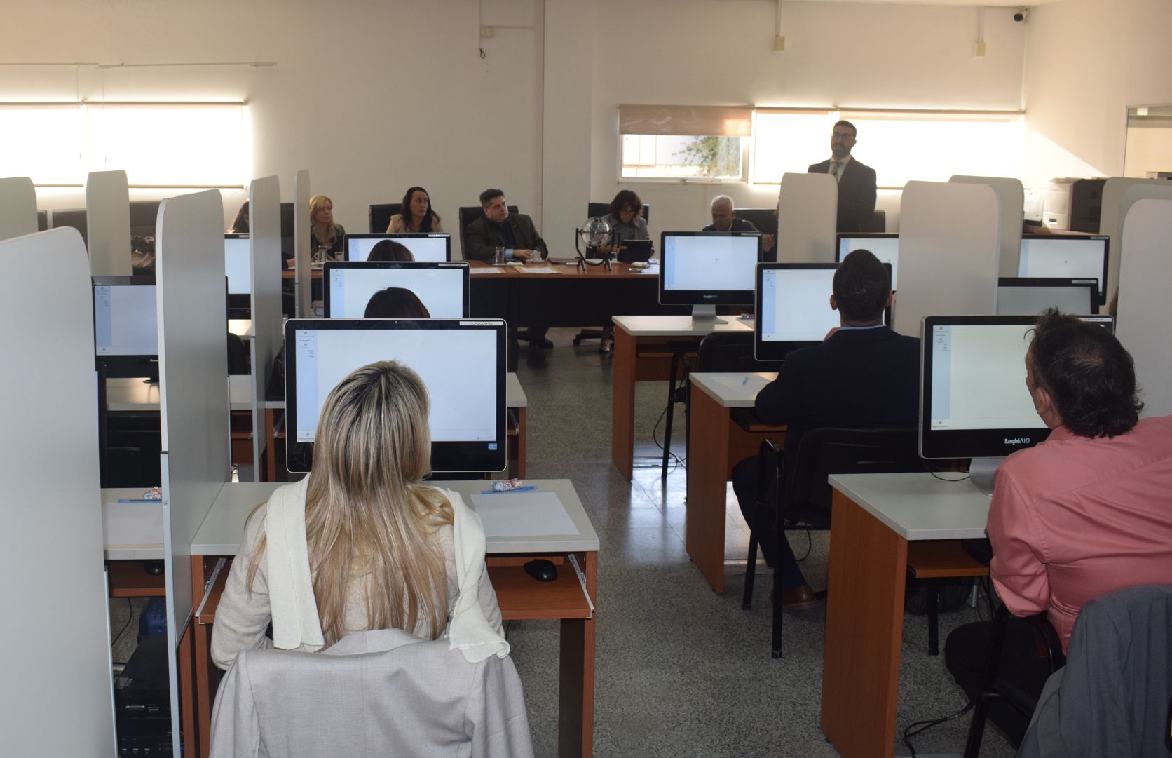 El día 23/09/2026 se avanzó con la instancia escrita para cubrir el cargo de “Juez de Primera Instancia en lo Civil y Comercial de Octava Nominación del Distrito Judicial del Centro – Ley Nº 7016”